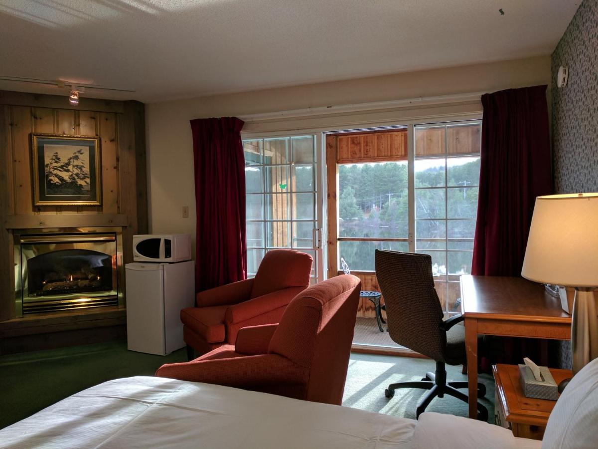 Algonquin Lakeside Inn Dwight Room photo